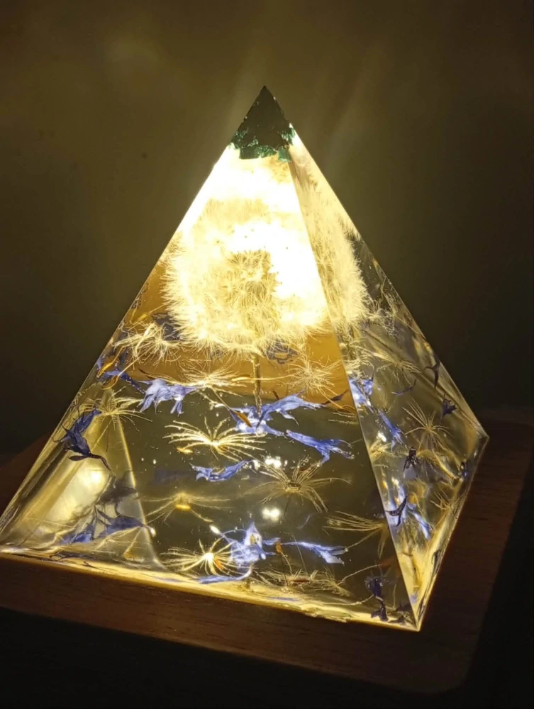 Květinová lampa Pampelišková pyramida