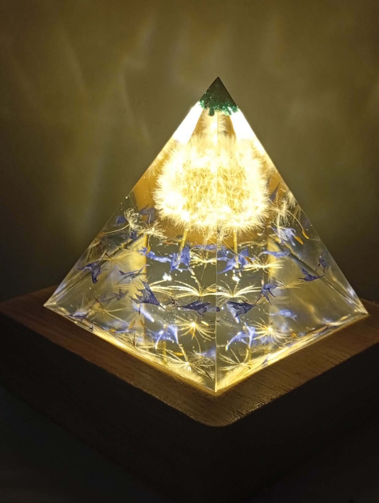 Květinová lampa Pampelišková pyramida