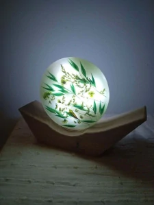 Lampa z pryskyřice -Loďka klásky